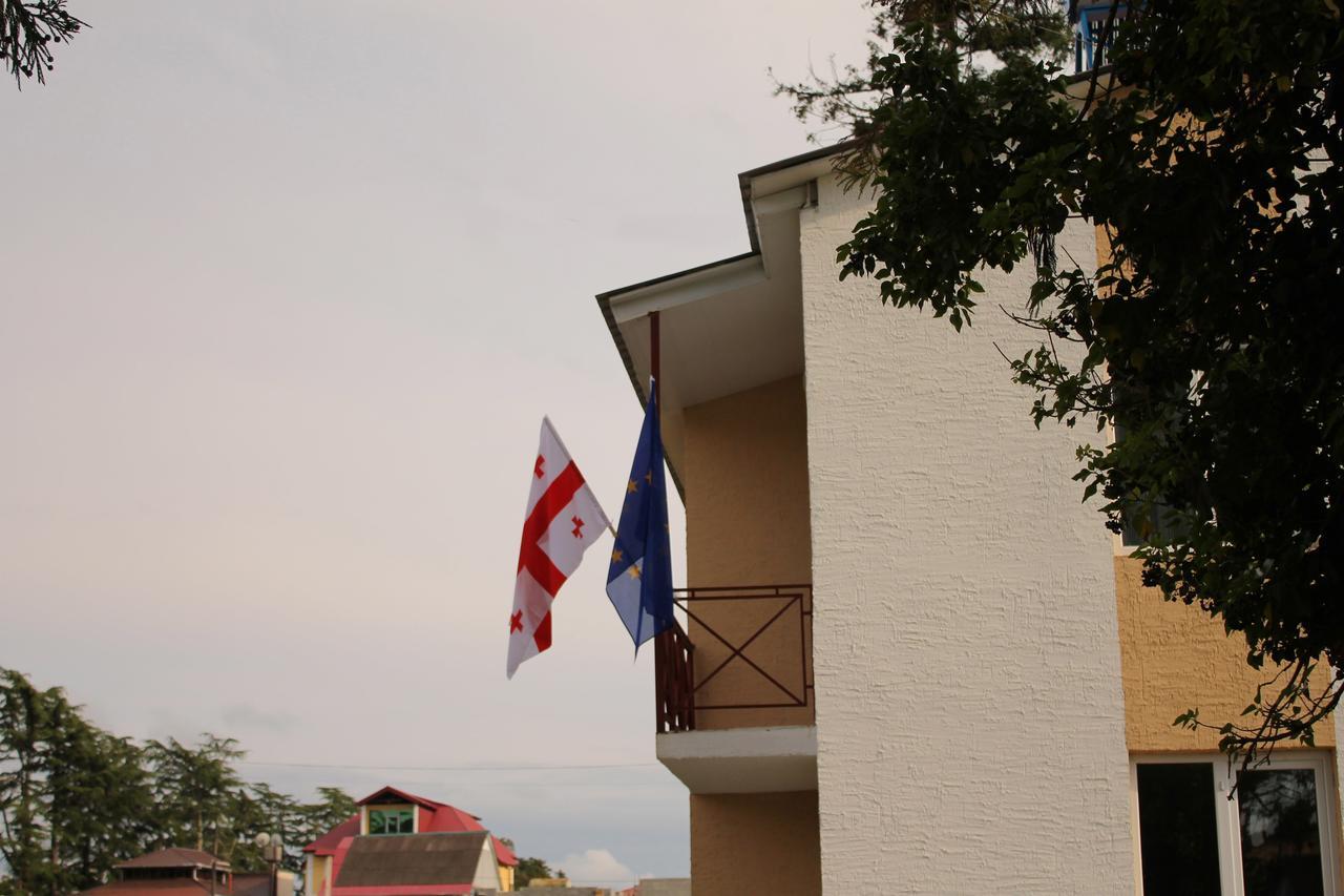 Hotel Sunrise In Урекі Екстер'єр фото