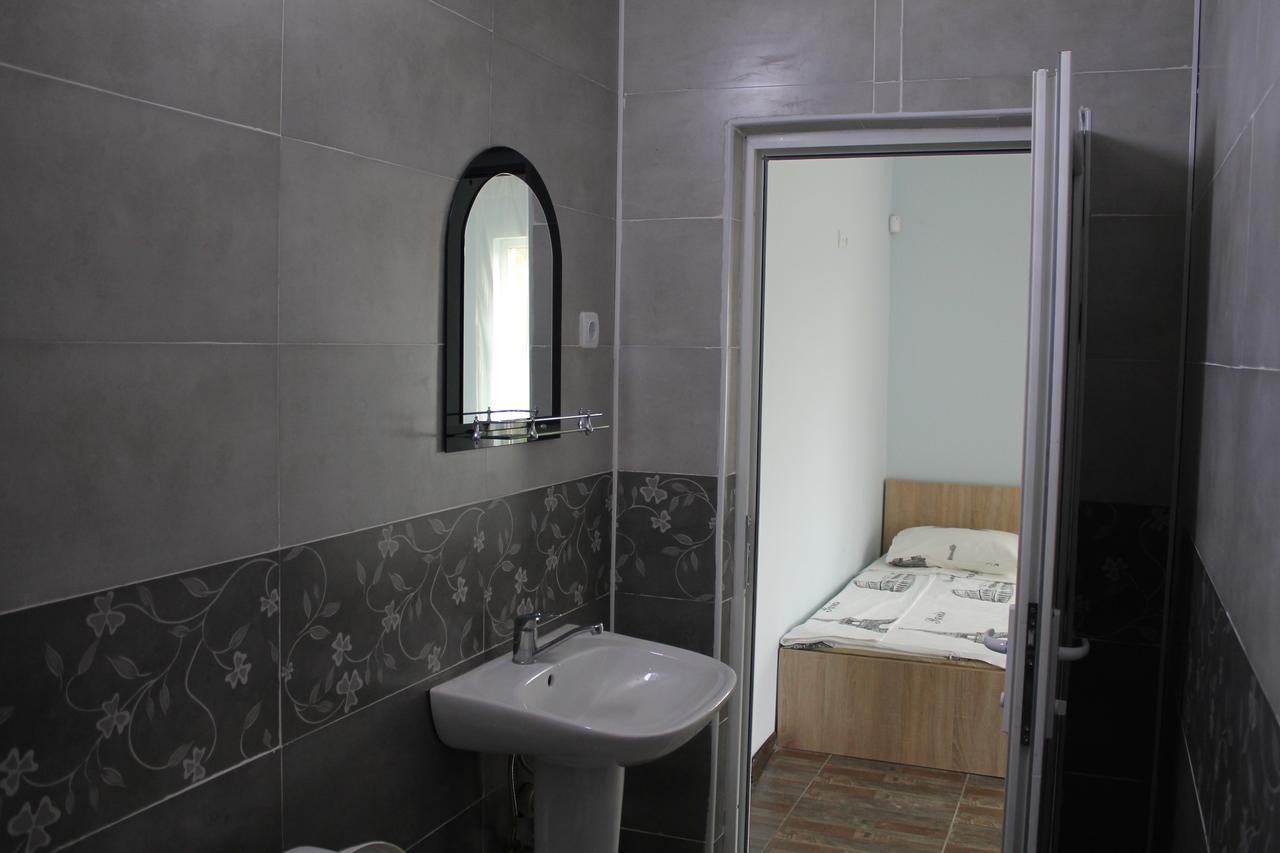 Hotel Sunrise In Урекі Екстер'єр фото