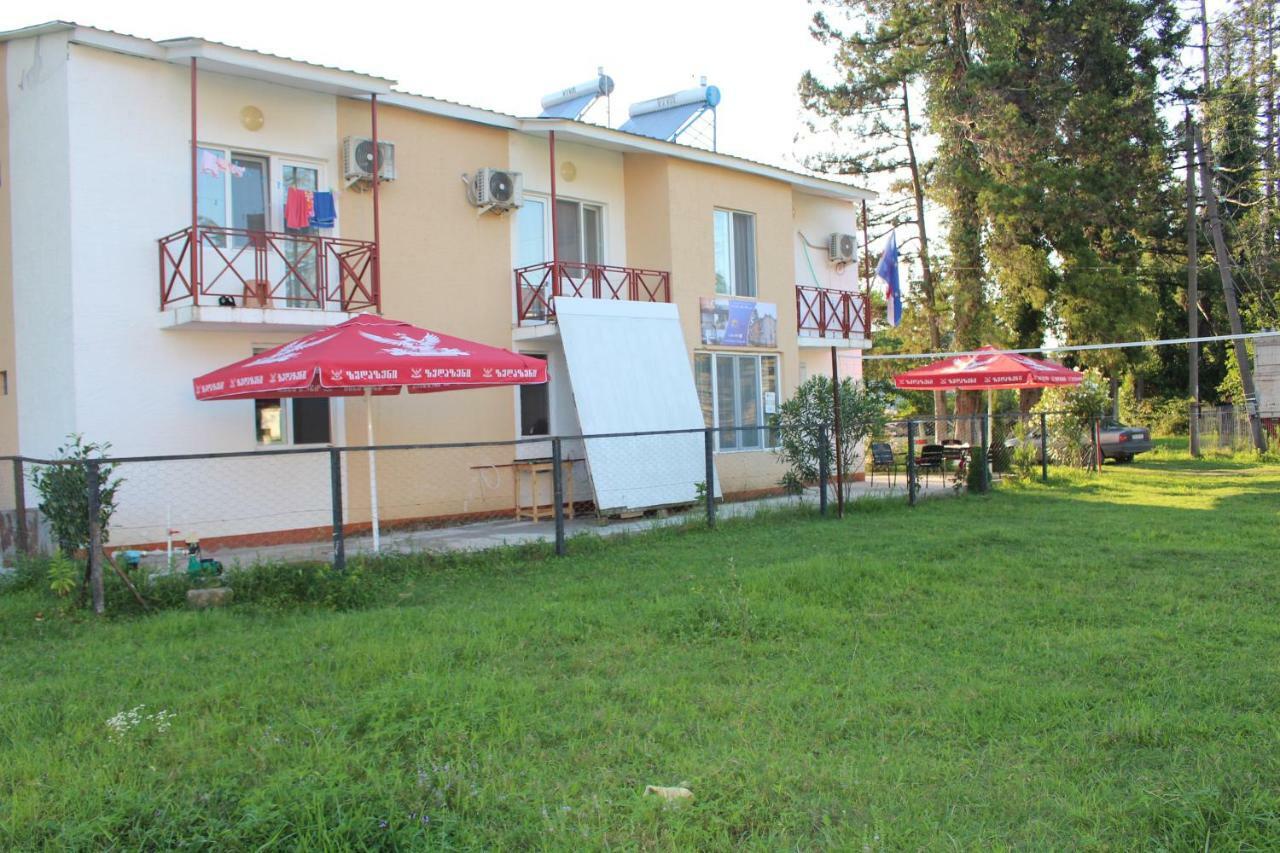 Hotel Sunrise In Урекі Екстер'єр фото