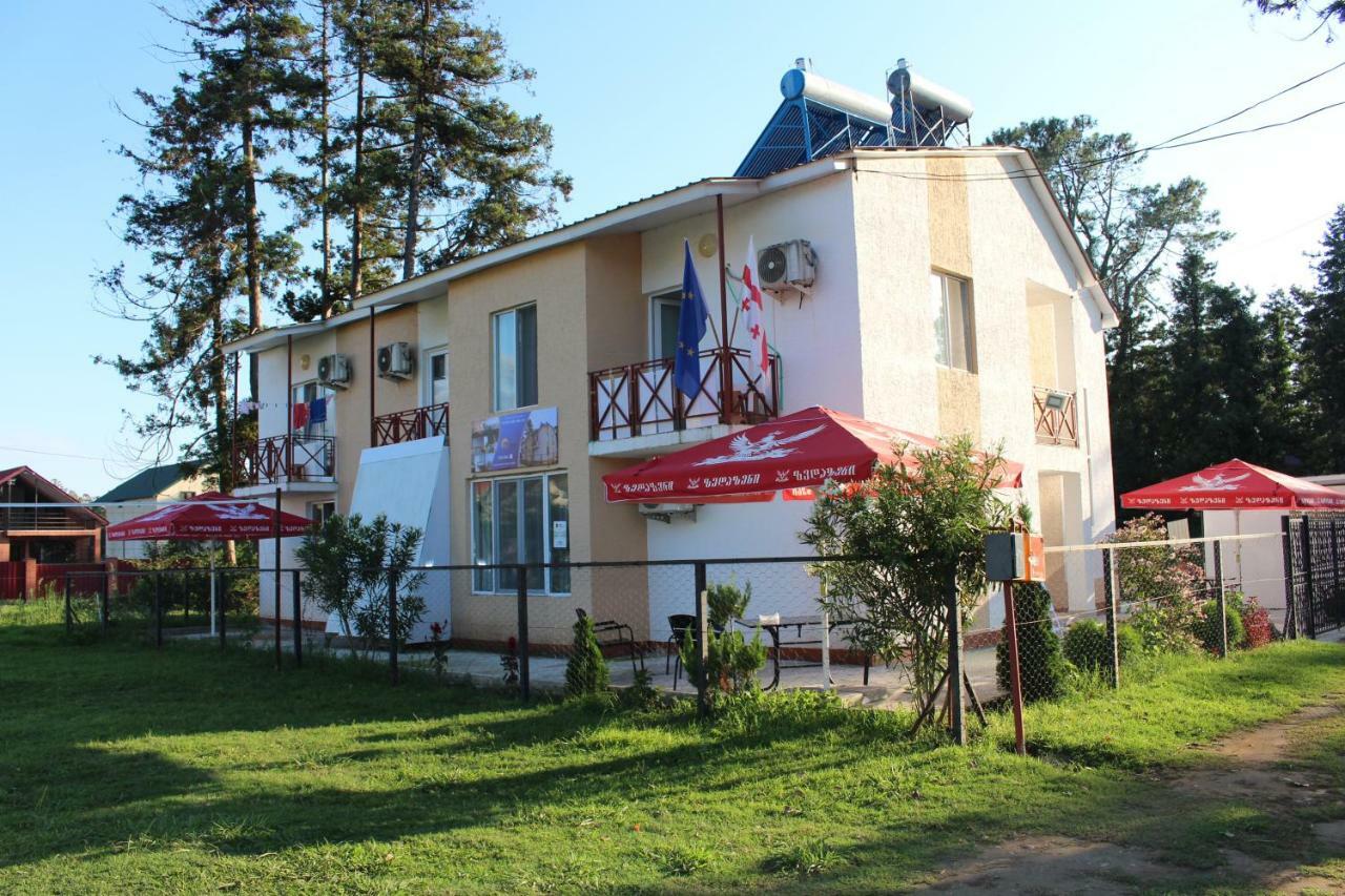 Hotel Sunrise In Урекі Екстер'єр фото