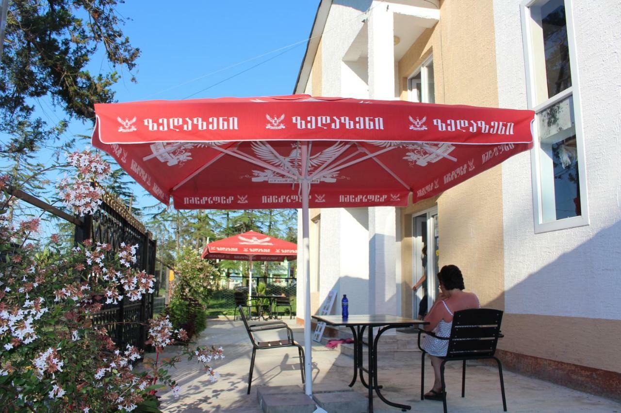 Hotel Sunrise In Урекі Екстер'єр фото